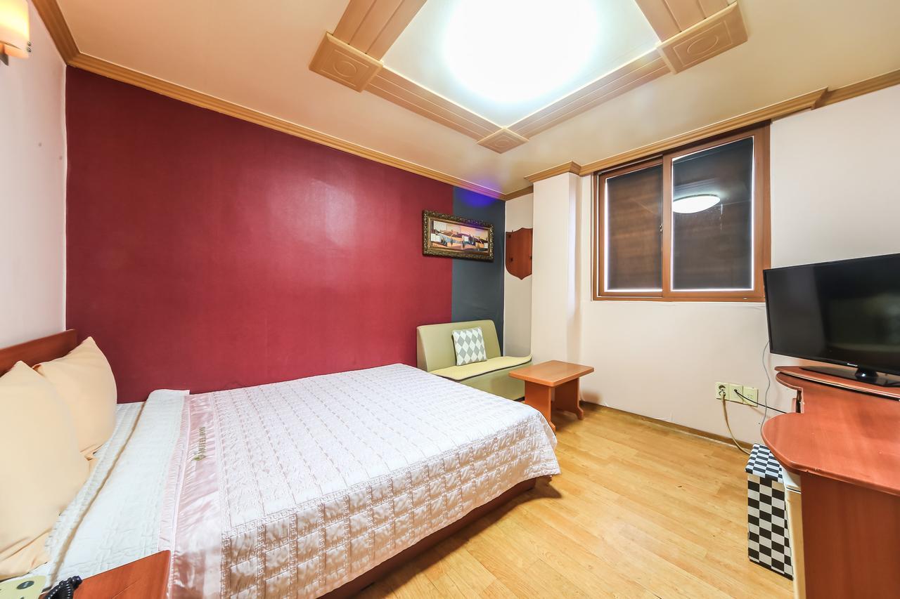 בוסאן Nampo One Motel מראה חיצוני תמונה