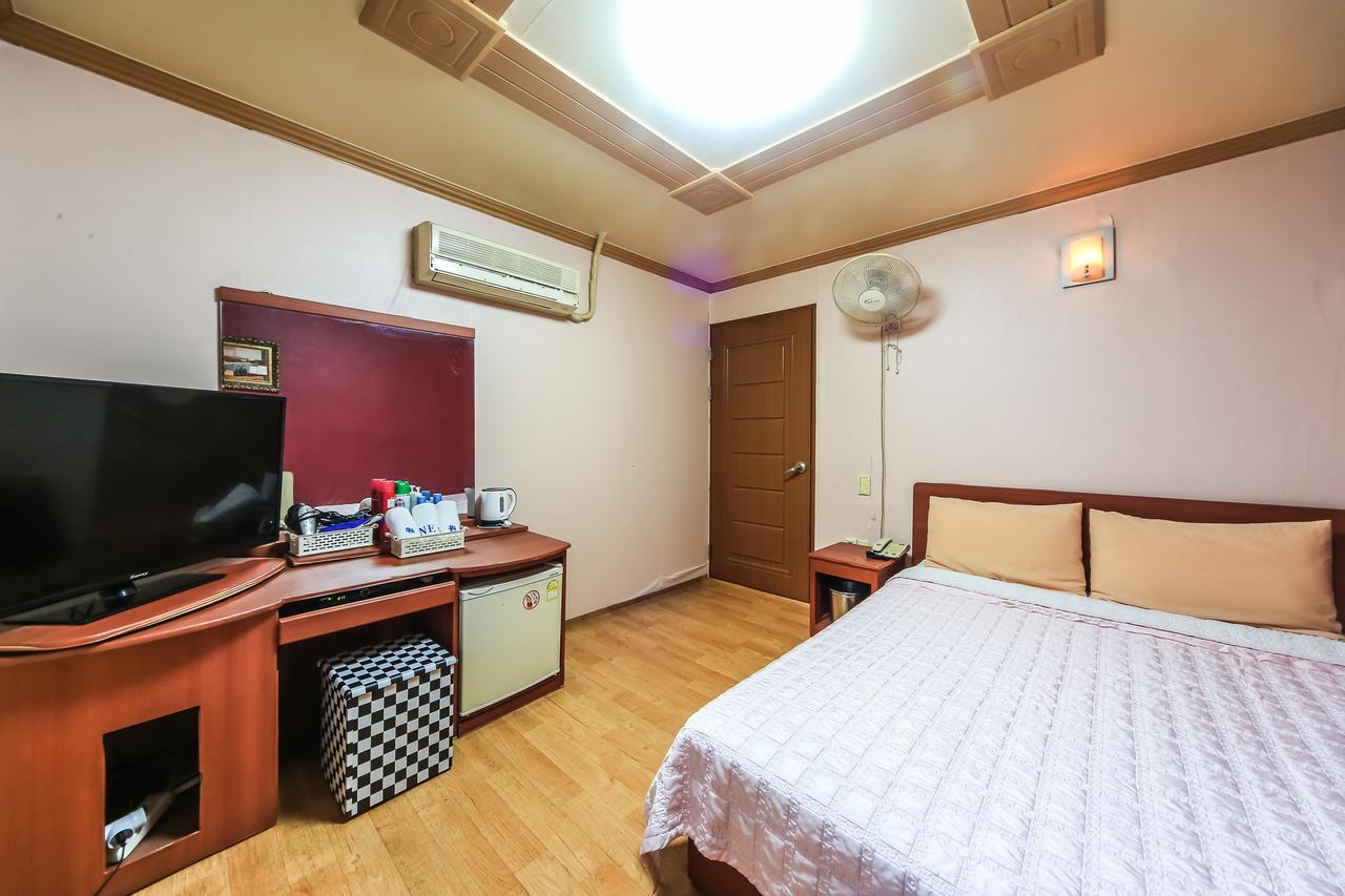 בוסאן Nampo One Motel מראה חיצוני תמונה