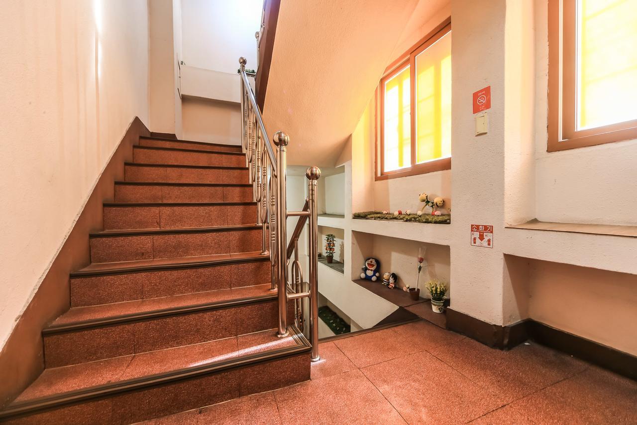 בוסאן Nampo One Motel מראה חיצוני תמונה