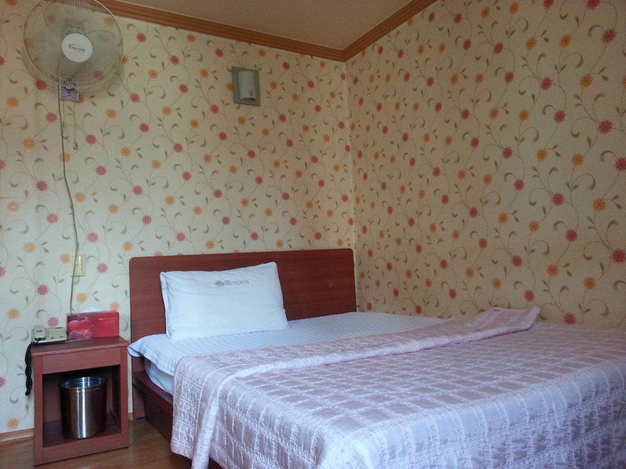 בוסאן Nampo One Motel מראה חיצוני תמונה