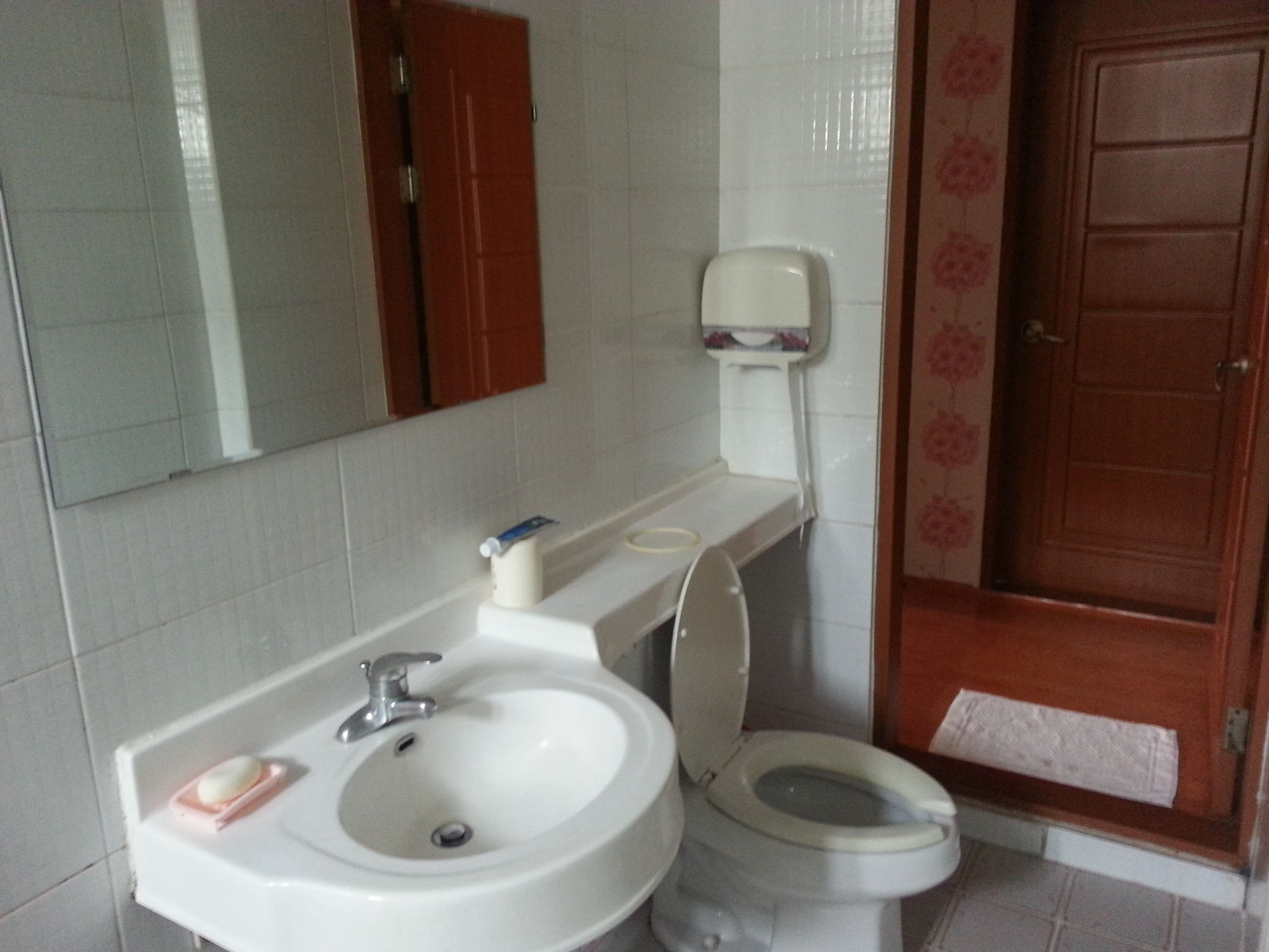בוסאן Nampo One Motel מראה חיצוני תמונה